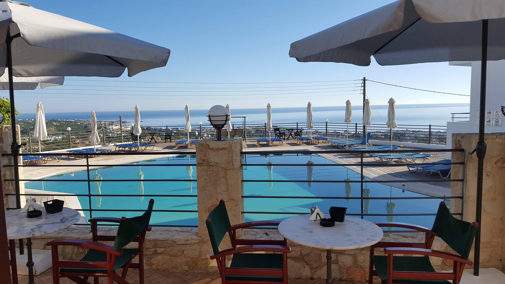 הרסוניסוס Amazones Village Suites מראה חיצוני תמונה