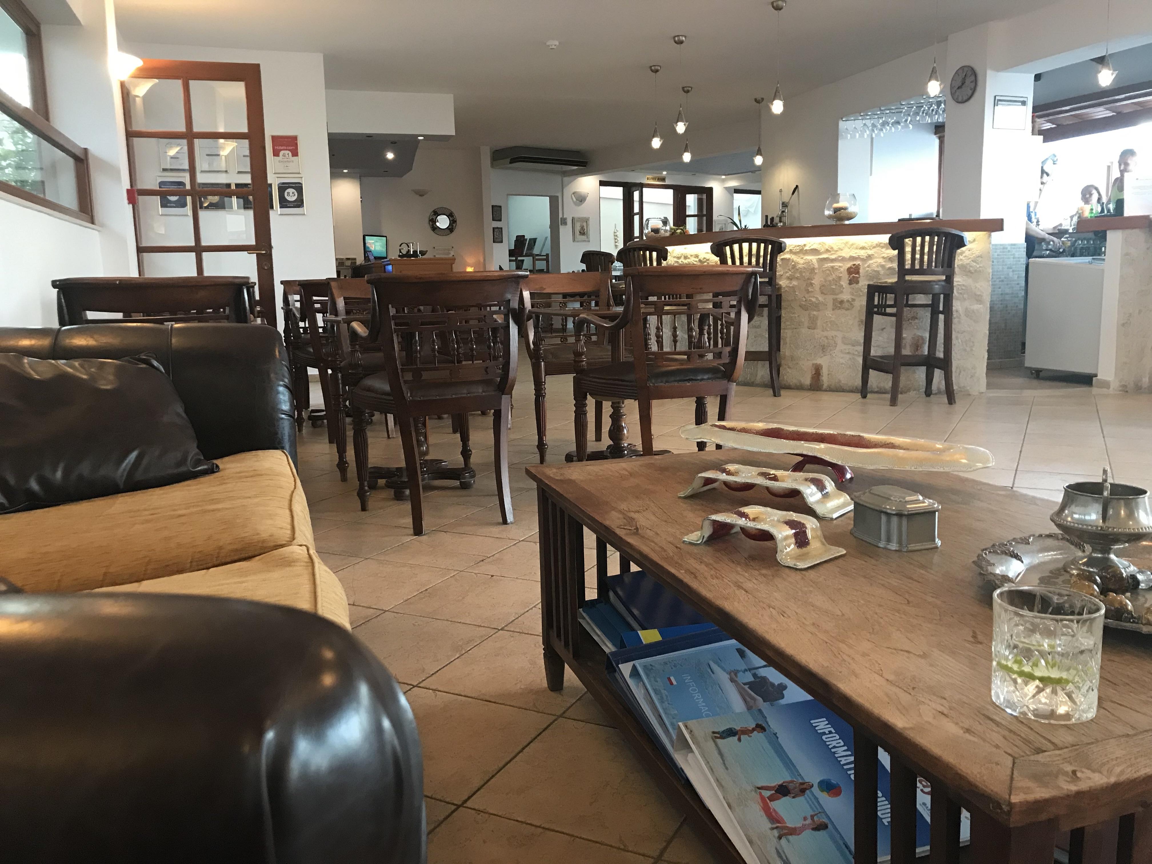 הרסוניסוס Amazones Village Suites מראה חיצוני תמונה