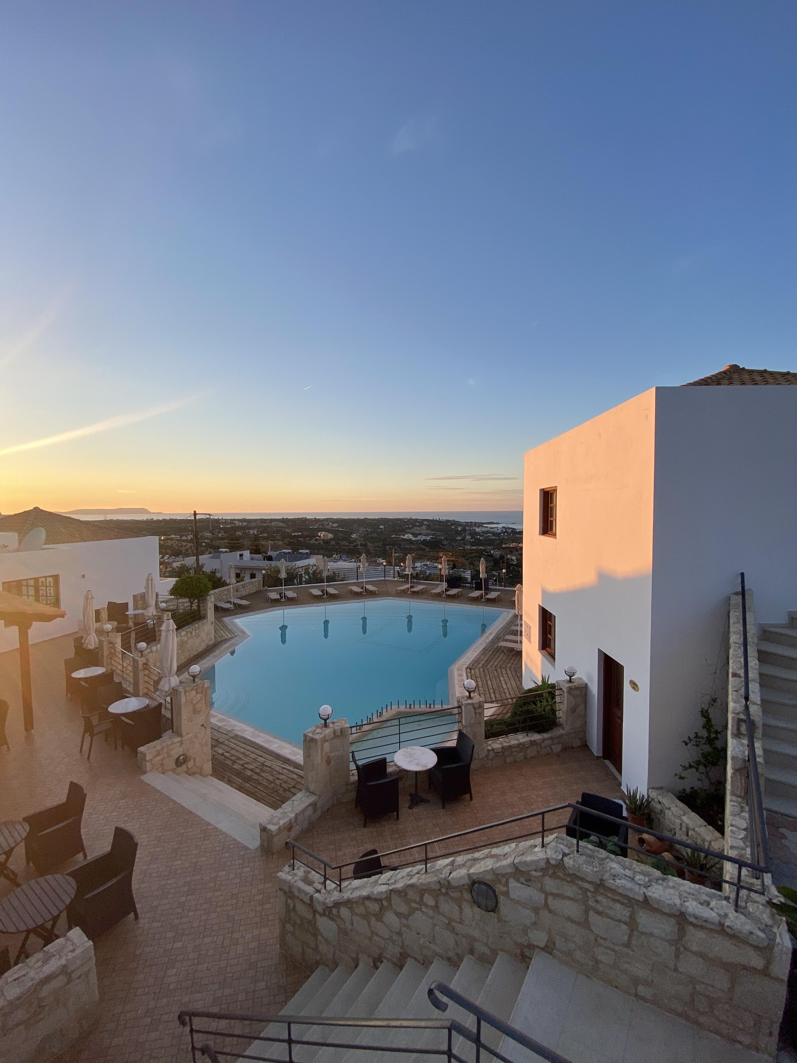 הרסוניסוס Amazones Village Suites מראה חיצוני תמונה