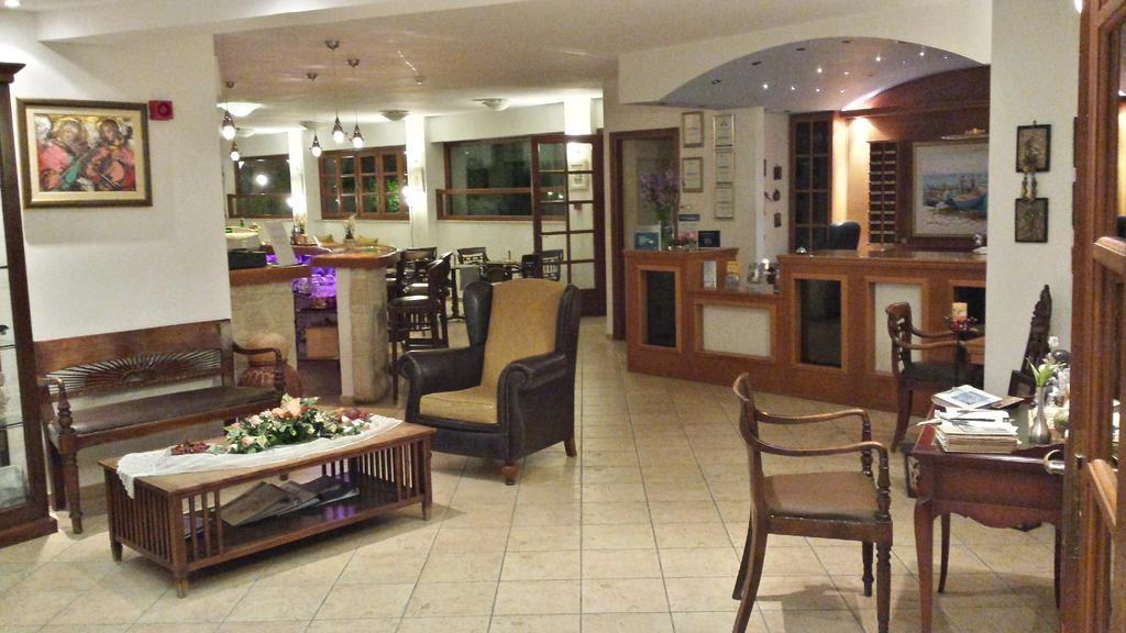 הרסוניסוס Amazones Village Suites מראה חיצוני תמונה