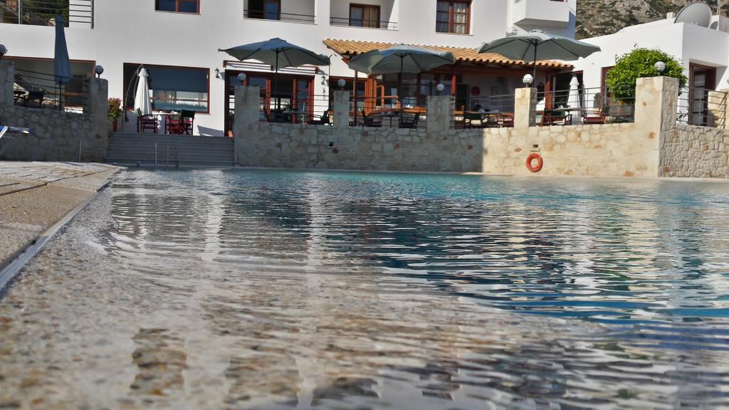 הרסוניסוס Amazones Village Suites מראה חיצוני תמונה