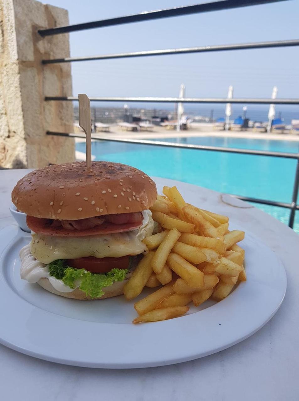 הרסוניסוס Amazones Village Suites מראה חיצוני תמונה